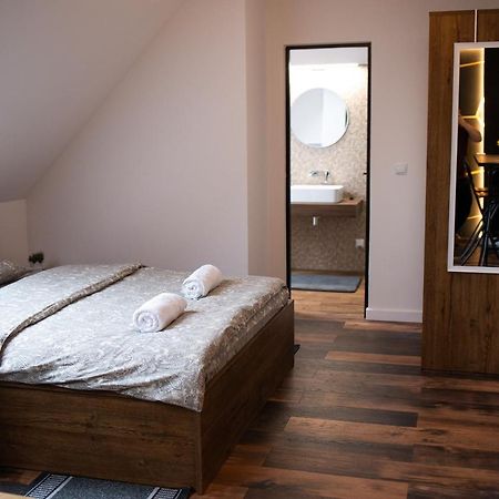 The Home Sweet Home Studio Apartment جورجيني المظهر الخارجي الصورة