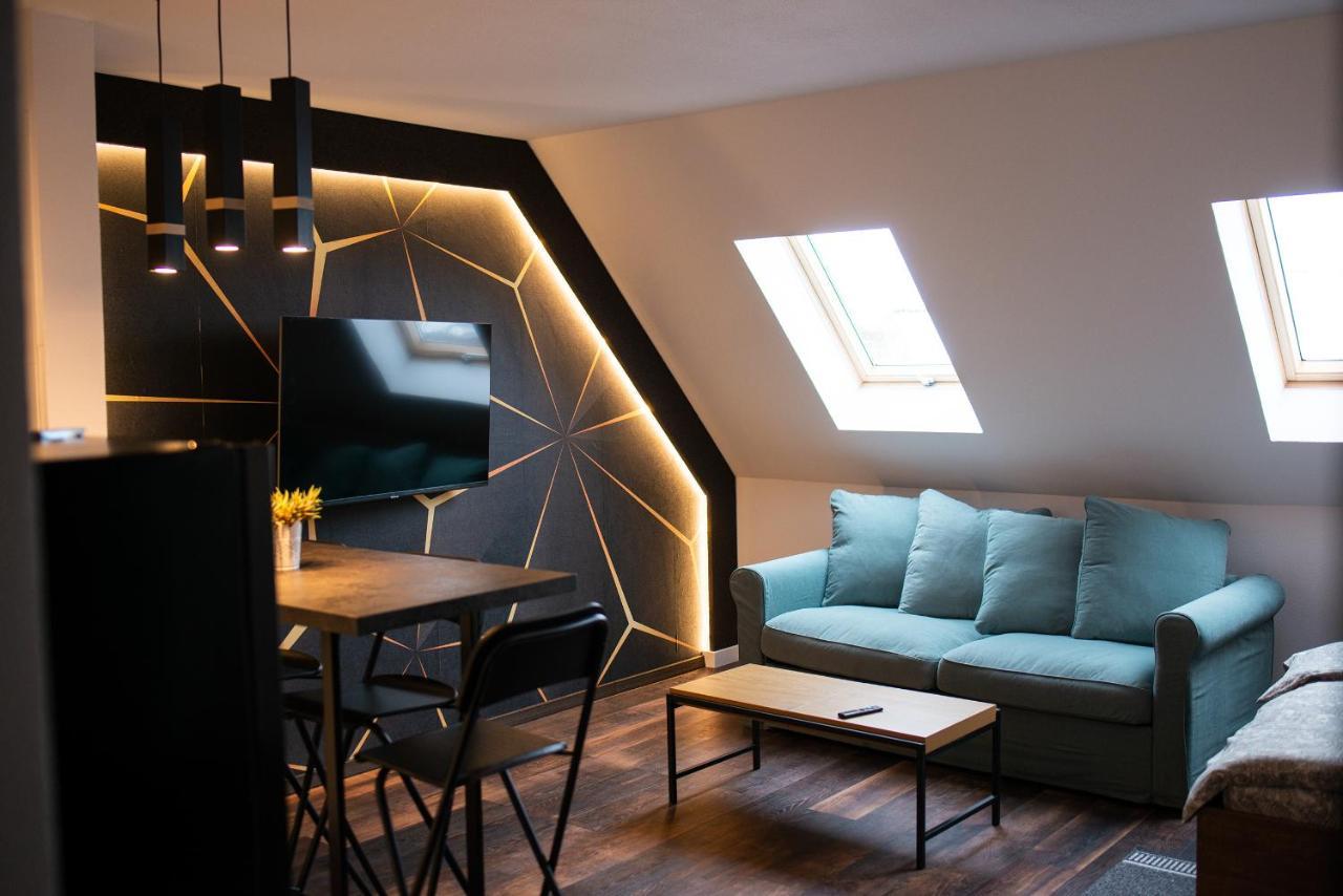The Home Sweet Home Studio Apartment جورجيني المظهر الخارجي الصورة