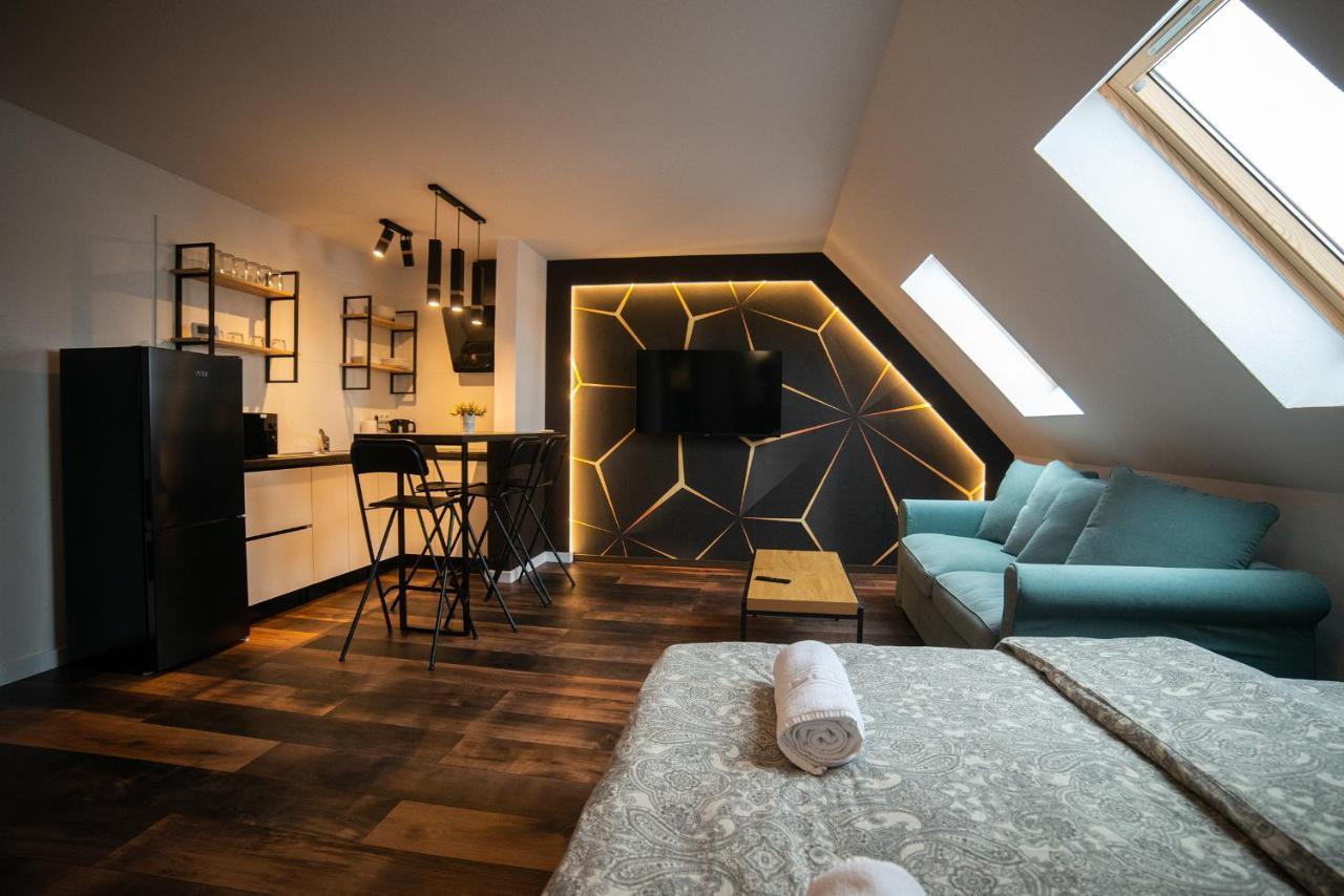 The Home Sweet Home Studio Apartment جورجيني المظهر الخارجي الصورة